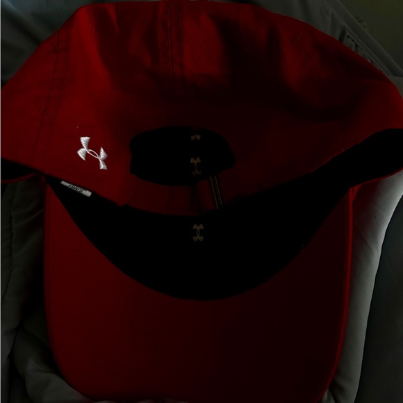 Under Armour Red Cap - Picture 2 of 2